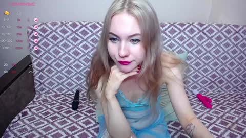 olivia_graceee online show from January 4, 2:56 pm