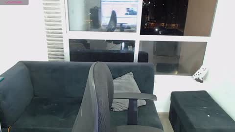 olivia_martine online show from January 18, 6:34 am