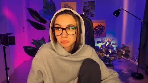 olivia_norton_ online show from September 18, 1:42 pm