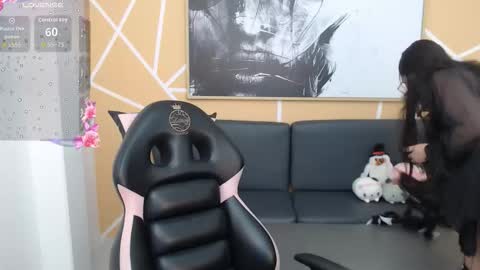 Olivia online show from October 31, 8:46 pm