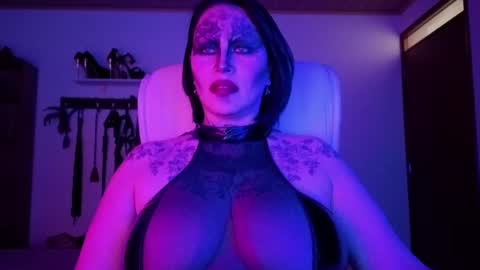   online show from October 21, 2:54 pm