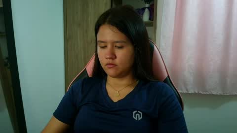 Olivia online show from April 5, 4:17 pm