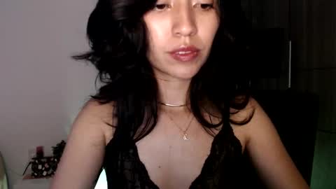 oliviaaa__ online show from March 1, 9:48 pm
