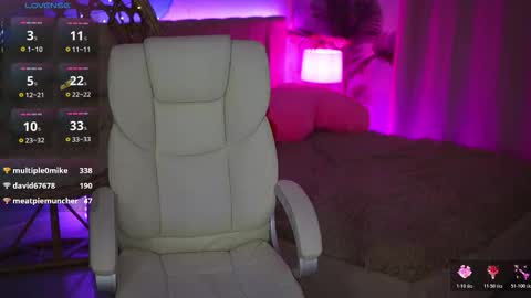 Olivia online show from March 16, 5:44 am