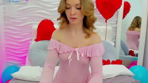 Amely online show from February 16, 1:11 pm