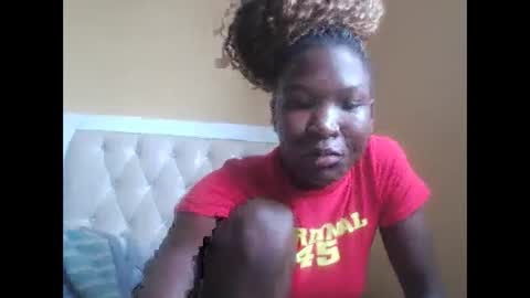 olwami4 online show from April 7, 8:05 am