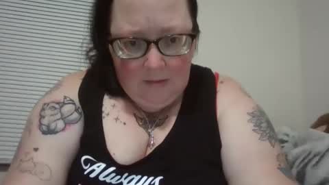Pixie online show from May 6, 7:12 am