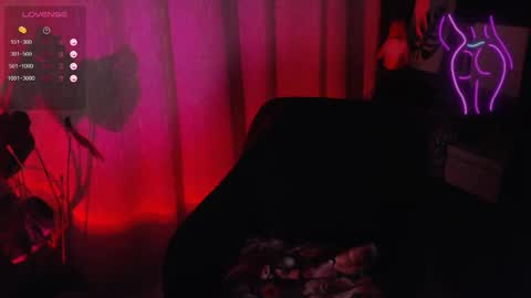  ONLINE   online show from January 3, 9:36 pm