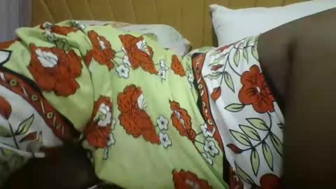 Ella online show from January 12, 4:29 pm
