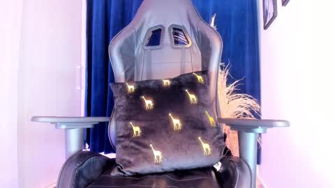 misssaray official online show from February 6, 10:13 pm