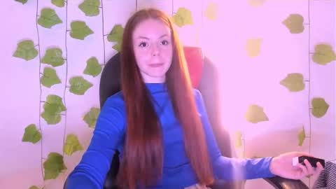 only_sarah1 online show from December 16, 9:20 pm