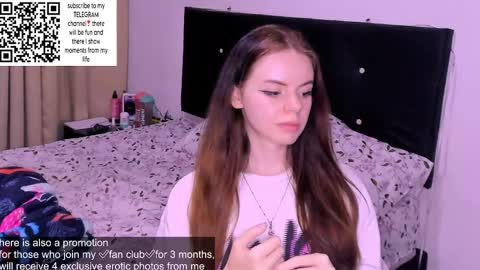 only_sarah1 online show from January 13, 11:49 pm