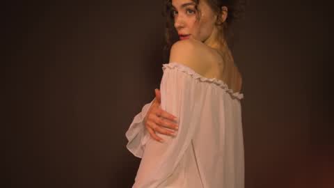  JETT  online show from April 8, 9:17 pm