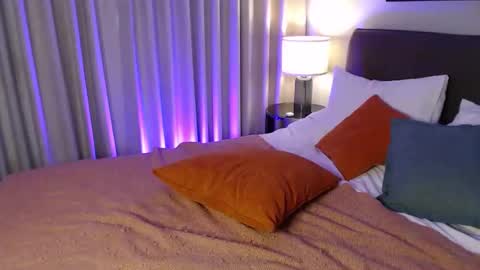 Lily Peach  -   online show from September 27, 1:24 am