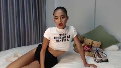 Lily Peach  -   online show from February 15, 3:09 am