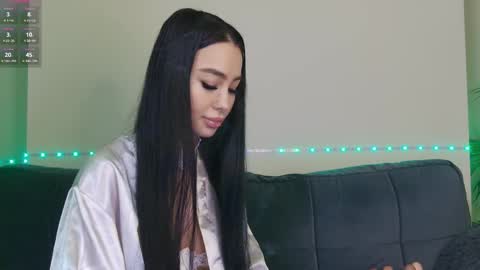 Xandra online show from February 11, 8:37 am