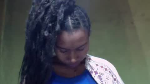 oolyette online show from October 6, 8:09 am