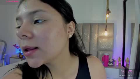 Miss Guzman  online show from July 28, 11:15 pm