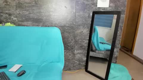 Oriana online show from February 3, 1:27 am