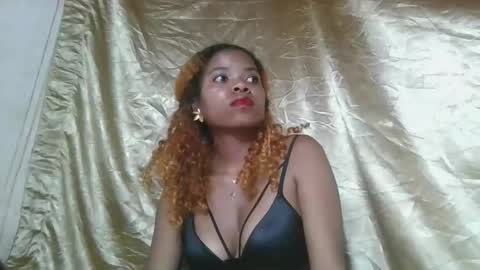 ornellahhh online show from January 6, 6:55 pm