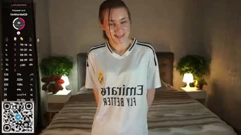 Jess online show from July 10, 6:30 pm
