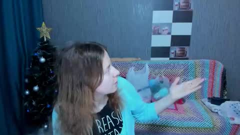 Ella online show from January 9, 12:31 pm