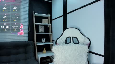 Paige online show from January 9, 6:48 am