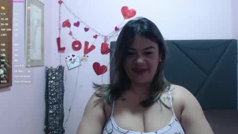 pamela_echeverria online show from April 9, 11:15 am