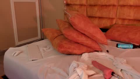 pamelamendez_1 online show from February 22, 6:47 am