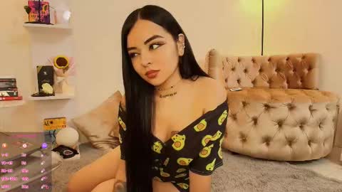 PAOLA IM INDEPENDENT MODEL online show from February 16, 11:15 pm