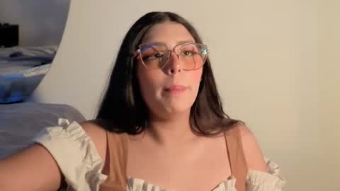 Paola Lyon online show from October 3, 8:14 pm