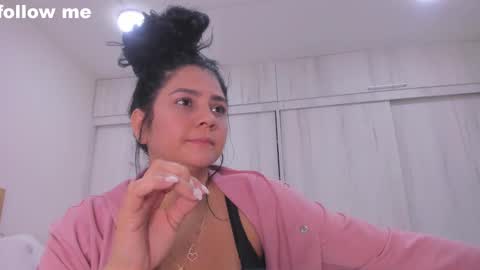 Paola  online show from February 1, 6:51 pm