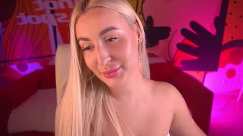 Lia online show from March 5, 2:46 pm