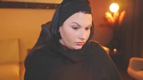 Patricia online show from October 31, 7:18 pm