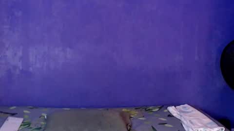 patris204 online show from December 1, 1:47 pm