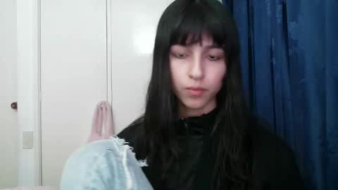   online show from December 4, 12:52 am