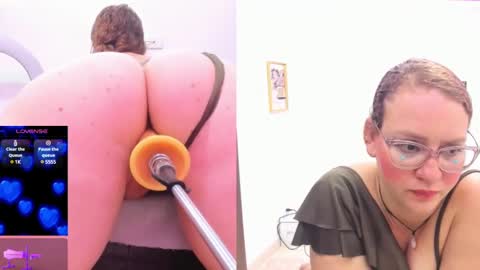 Paulina Davis  online show from February 18, 10:58 pm