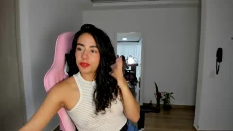 paulina online show from February 4, 8:28 pm