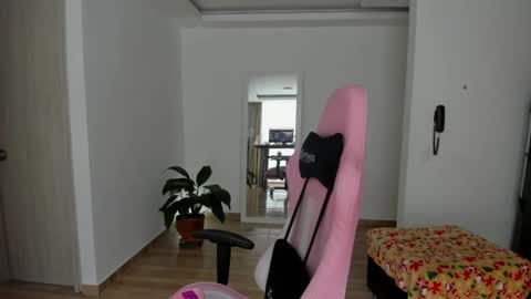 paulina online show from January 10, 8:37 pm