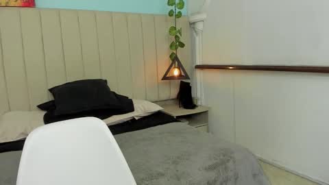 PAULINA  online show from October 14, 9:17 pm