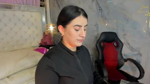 paulinabelen21 online show from May 28, 3:04 am
