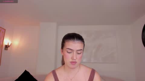 Paulina Santos  online show from December 16, 7:09 pm