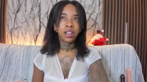 Pauline online show from December 1, 2:59 am