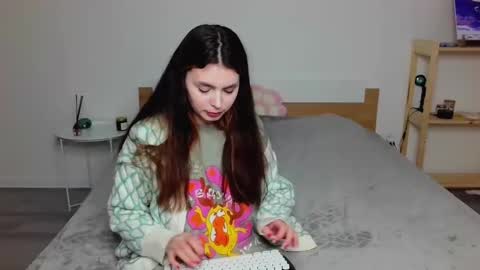 Peachy online show from March 5, 3:51 pm