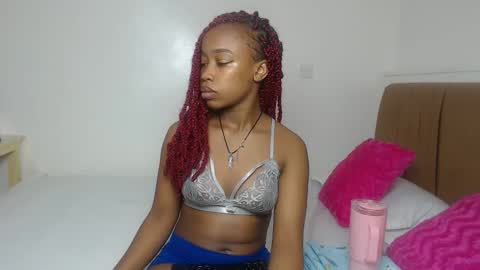 peachyyy online show from March 29, 10:31 pm