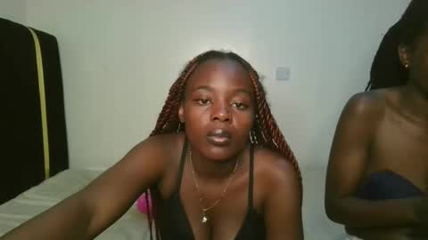 vel online show from November 9, 9:33 pm