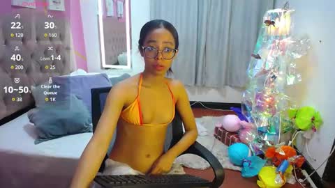 peneelopeecute online show from November 22, 10:34 pm