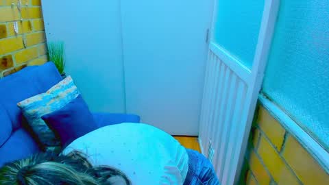 Penelope online show from January 25, 7:05 pm