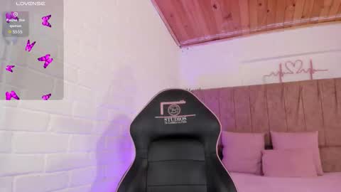 penelope online show from November 23, 3:42 am