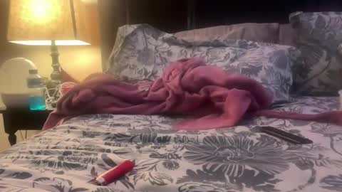 penutbutter691 online show from February 13, 4:52 pm